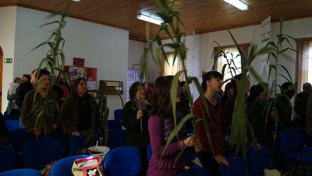 Entrada Geral na EBD dos Jovens e Adultos